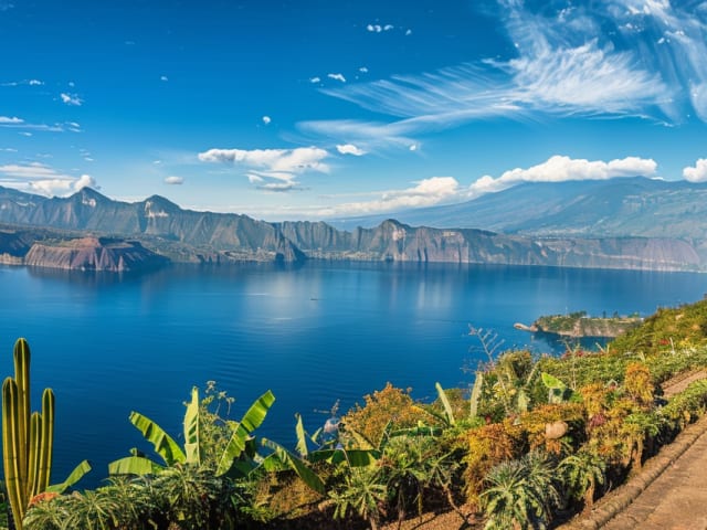 Lake Atitlán Travel Guide | Solo | Winter 2026