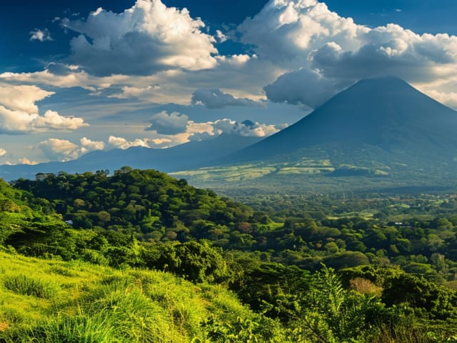 El Salvador Travel Guide | Friends Trip | Spring 2026